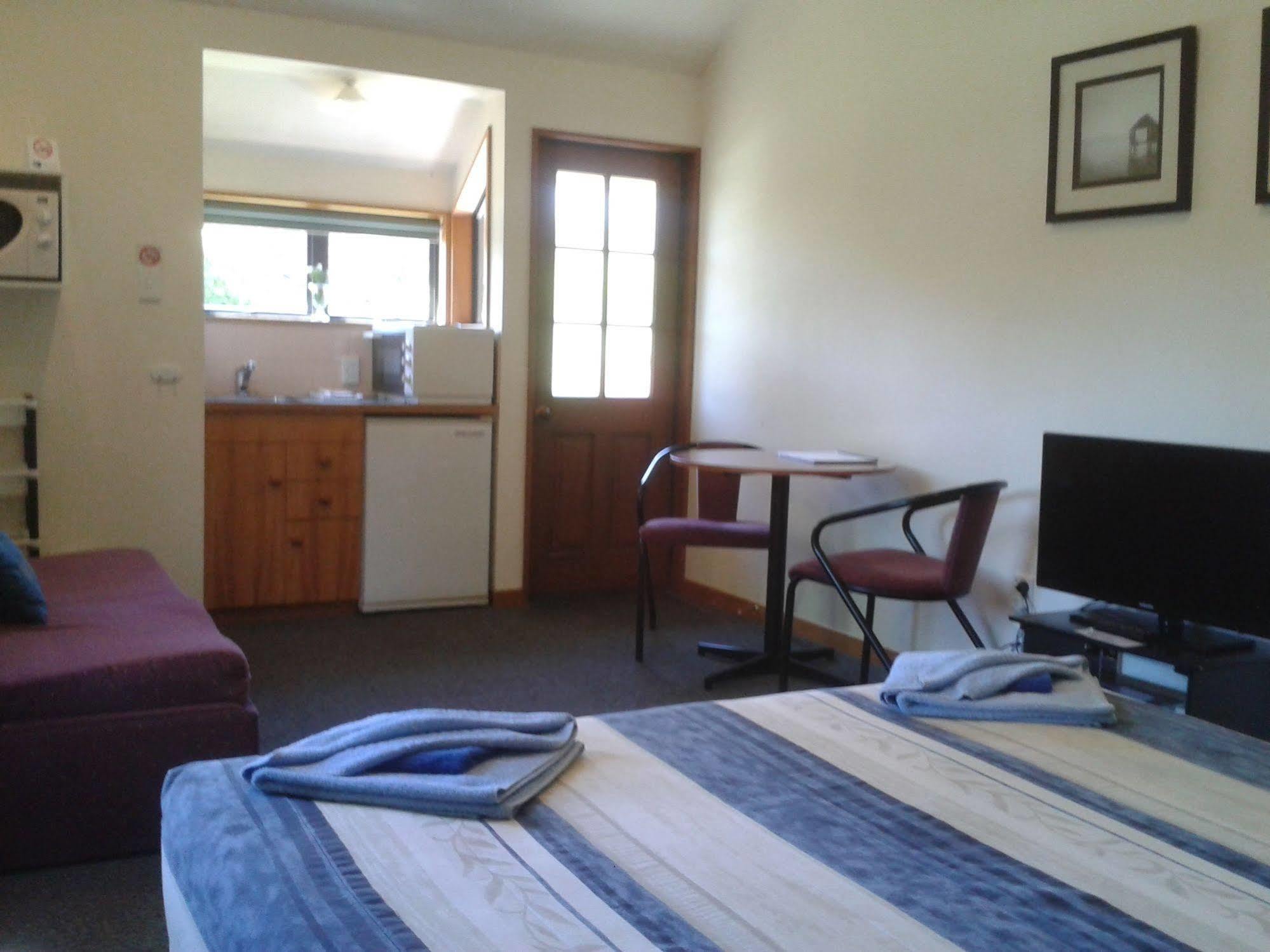 Four Peaks Motel Geraldine Luaran gambar