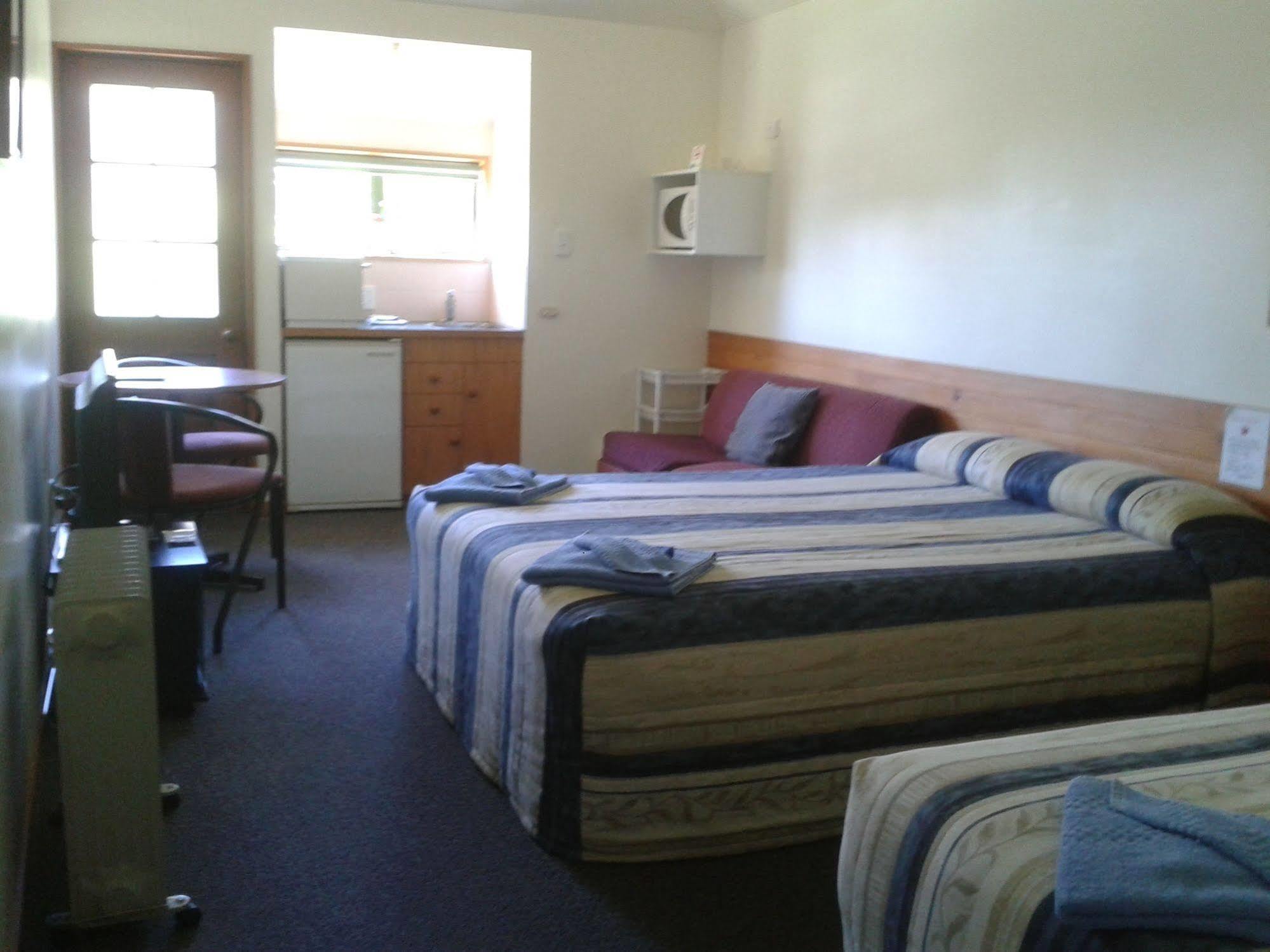 Four Peaks Motel Geraldine Luaran gambar