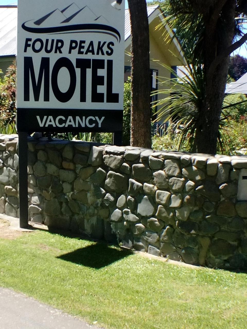 Four Peaks Motel Geraldine Luaran gambar